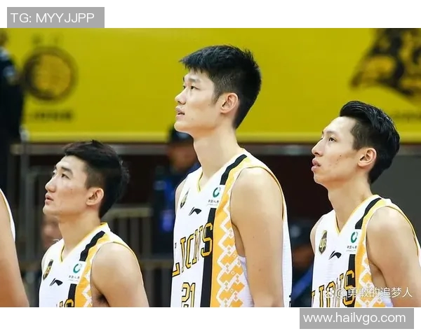 胡金秋:从青涩新星到篮球场上的璀璨明星之路 胡金秋:从青涩新星到篮球场上的璀璨明星之路