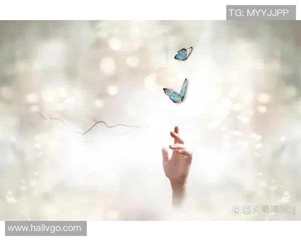 追逐梦想的旅程在天空中绽放光芒与希望的交汇点